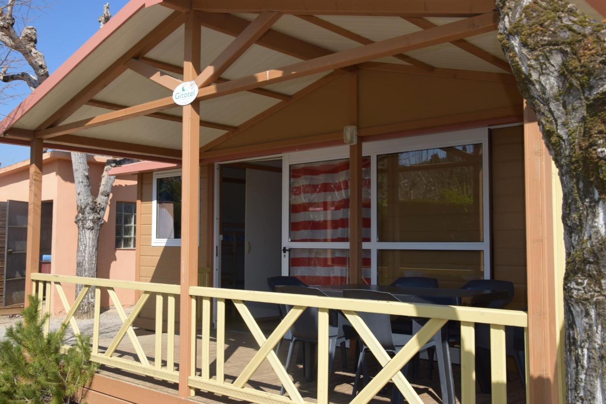 Camping Bungalow El Llac De Banyoles Porqueres Номер фото