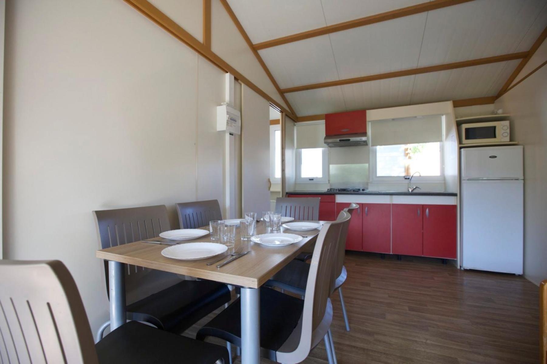 Camping Bungalow El Llac De Banyoles Porqueres Номер фото